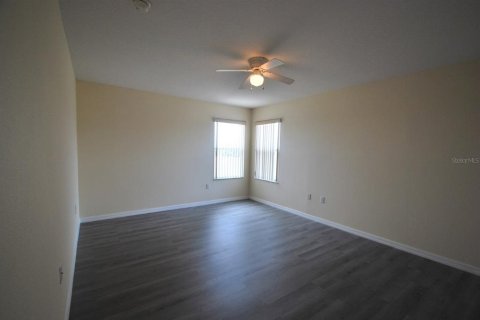 Casa en venta en Davenport, Florida, 5 dormitorios, 227.7 m2 № 1751821 - foto 15