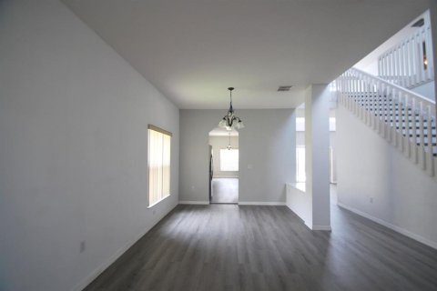 Casa en venta en Davenport, Florida, 5 dormitorios, 227.7 m2 № 1751821 - foto 3