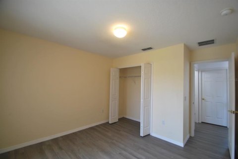 Casa en venta en Davenport, Florida, 5 dormitorios, 227.7 m2 № 1751821 - foto 30