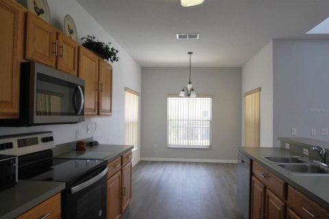 Casa en venta en Davenport, Florida, 5 dormitorios, 227.7 m2 № 1751821 - foto 5