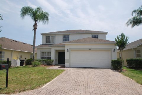 Casa en venta en Davenport, Florida, 5 dormitorios, 227.7 m2 № 1751821 - foto 1