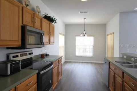 Casa en venta en Davenport, Florida, 5 dormitorios, 227.7 m2 № 1751821 - foto 6