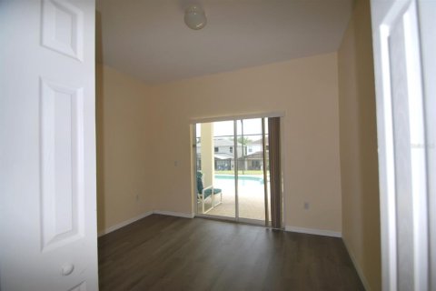 Casa en venta en Davenport, Florida, 5 dormitorios, 227.7 m2 № 1751821 - foto 21