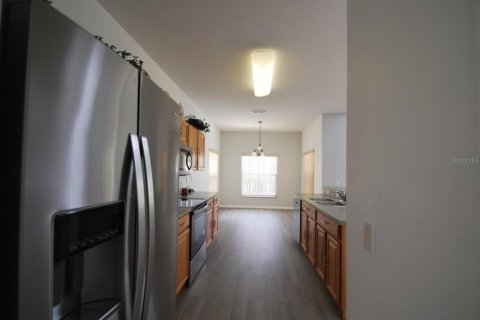 Casa en venta en Davenport, Florida, 5 dormitorios, 227.7 m2 № 1751821 - foto 4