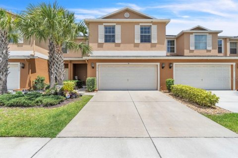 House in Orlando, Florida 3 bedrooms, 227.15 sq.m. № 2369246