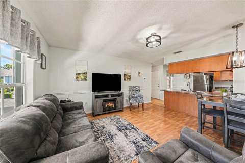 Condo in Hudson, Florida, 2 bedrooms № 2112788 - photo 5