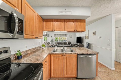 Condo in Hudson, Florida, 2 bedrooms № 2112788 - photo 4