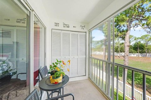 Condo in Hudson, Florida, 2 bedrooms № 2112788 - photo 13