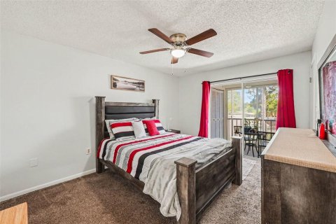 Condo in Hudson, Florida, 2 bedrooms № 2112788 - photo 11