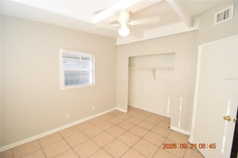 House in Tampa, Florida 3 bedrooms, 91.42 sq.m. № 2384499 - photo 20