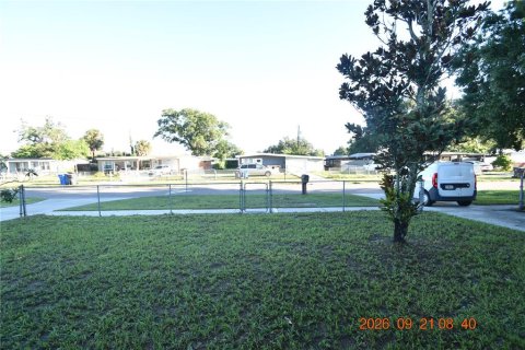 House in Tampa, Florida 3 bedrooms, 91.42 sq.m. № 2384499 - photo 10