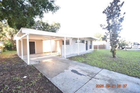 House in Tampa, Florida 3 bedrooms, 91.42 sq.m. № 2384499 - photo 3