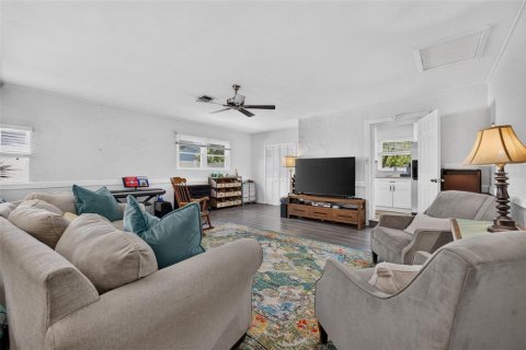 Villa ou maison à vendre à Altamonte Springs, Floride: 3 chambres, 156.45 m2 № 2417063 - photo 17