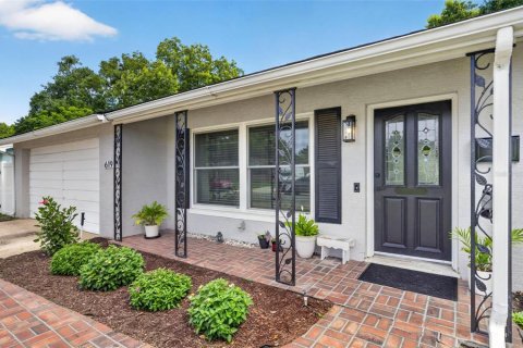 Villa ou maison à vendre à Altamonte Springs, Floride: 3 chambres, 156.45 m2 № 2417063 - photo 2