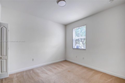 Townhouse in Doral, Florida 3 bedrooms, 190.54 sq.m. № 1928087 - photo 30