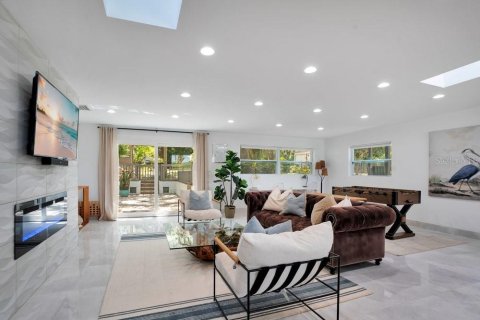 Casa en alquiler en Windermere, Florida, 3 dormitorios, 159.14 m2 № 2101436 - foto 18