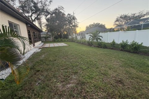 Villa ou maison à louer à Venice, Floride: 2 chambres, 99.78 m2 № 2424383 - photo 26