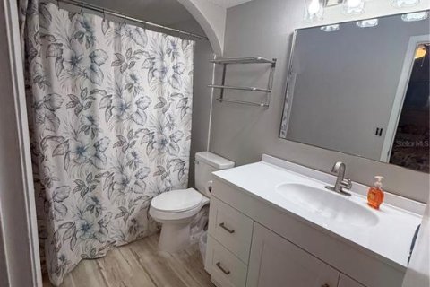 Villa ou maison à louer à Venice, Floride: 2 chambres, 99.78 m2 № 2424383 - photo 14