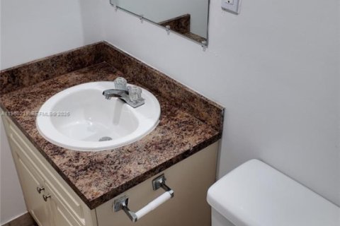 Appartement à louer à Cutler Bay, Floride: 1 chambre, 40372.35 m2 № 2006757 - photo 5