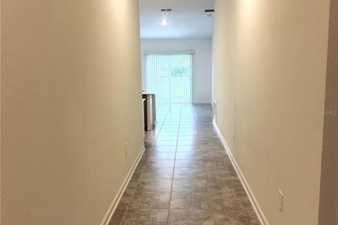 Villa ou maison à louer à Winter Haven, Floride: 3 chambres, 143.07 m2 № 2395945 - photo 8
