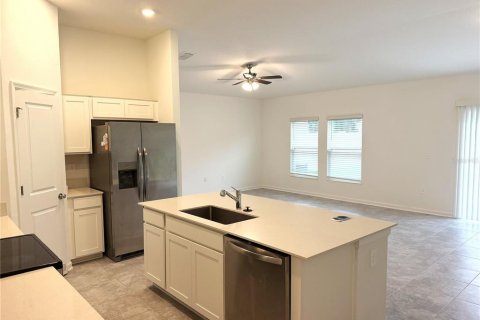 Villa ou maison à louer à Winter Haven, Floride: 3 chambres, 143.07 m2 № 2395945 - photo 6
