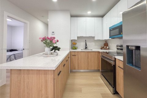 Villa ou maison à vendre à Miami, Floride: 3 chambres № 2055806 - photo 10