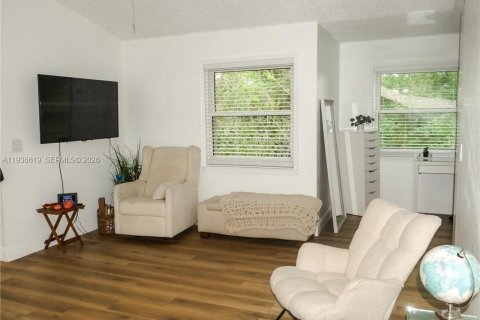 Купить кондоминиум в Форт Майерс, Флорида 1 спальня, № 2053695 - фото 4