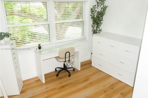 Купить кондоминиум в Форт Майерс, Флорида 1 спальня, № 2053695 - фото 6