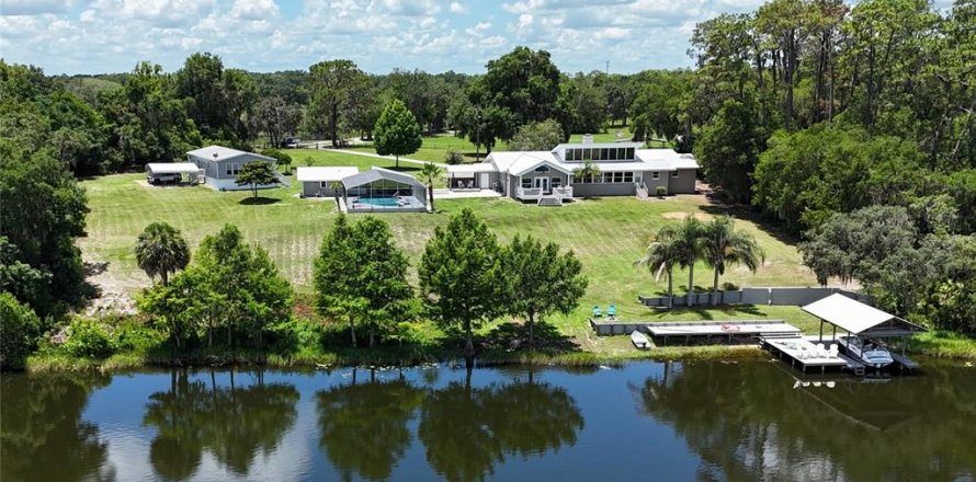 Casa en Ocklawaha, Florida 4 dormitorios, 381.74 m2 № 1794992