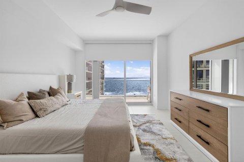 Condo in Fort Lauderdale, Florida, 2 bedrooms  № 2253716 - photo 25