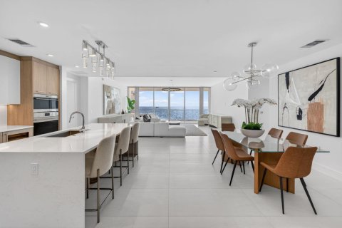 Condo in Fort Lauderdale, Florida, 2 bedrooms  № 2253716 - photo 5