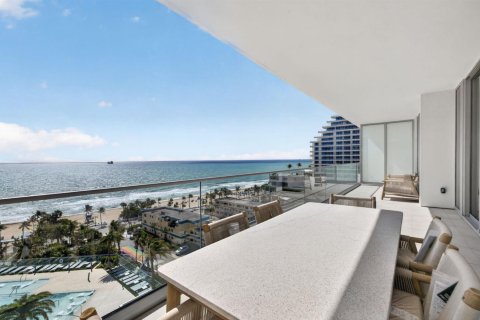 Condo in Fort Lauderdale, Florida, 2 bedrooms  № 2253716 - photo 15