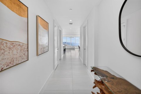 Condo in Fort Lauderdale, Florida, 2 bedrooms  № 2253716 - photo 3