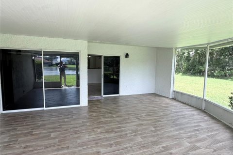 Copropriété à louer à Wesley Chapel, Floride: 2 chambres, 113.43 m2 № 2405344 - photo 13