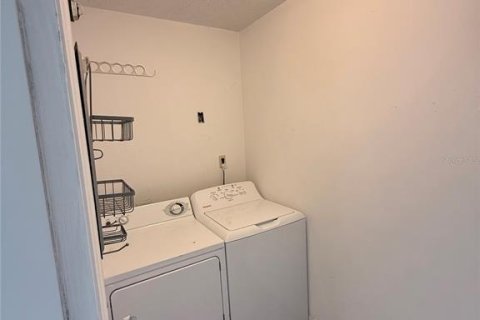 Copropriété à louer à Wesley Chapel, Floride: 2 chambres, 113.43 m2 № 2405344 - photo 4