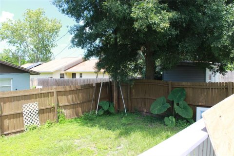 House in Largo, Florida 3 bedrooms, 94.02 sq.m. № 1870776 - photo 14