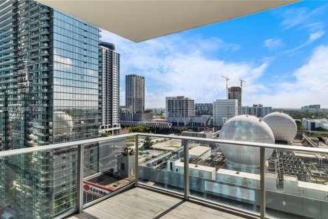 Condo in Miami, Florida, 1 bedroom № 2076324 - photo 16