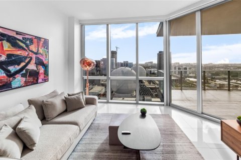 Condo in Miami, Florida, 1 bedroom № 2076324 - photo 10