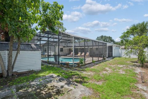 House in Orlando, Florida 4 bedrooms, 173.17 sq.m. № 2227124 - photo 29