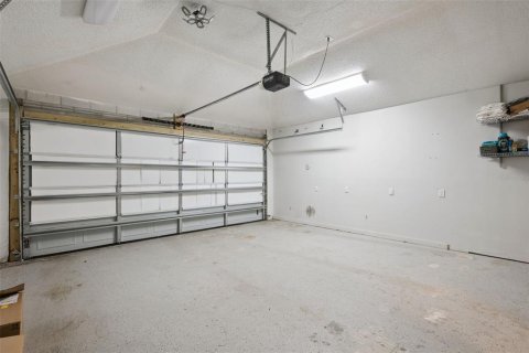 House in Orlando, Florida 4 bedrooms, 173.17 sq.m. № 2227124 - photo 21