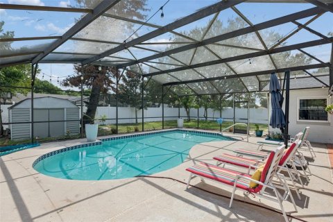 House in Orlando, Florida 4 bedrooms, 173.17 sq.m. № 2227124 - photo 28