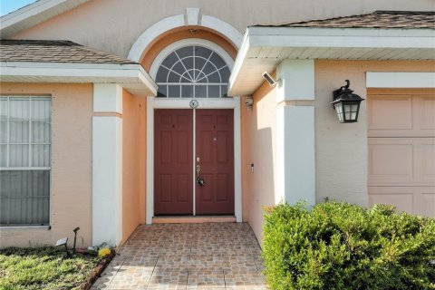 Villa ou maison à vendre à Orlando, Floride: 4 chambres, 179.12 m2 № 2339200 - photo 3