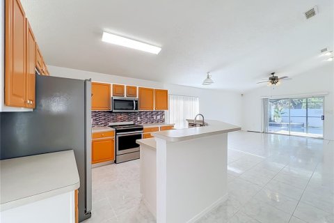 Villa ou maison à vendre à Orlando, Floride: 4 chambres, 179.12 m2 № 2339200 - photo 10