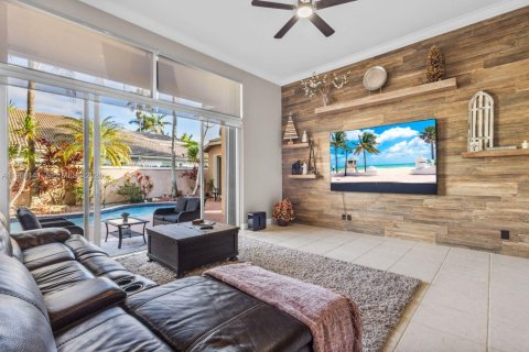 Villa ou maison à louer à Weston, Floride: 5 chambres, 320.14 m2 № 2027905 - photo 27