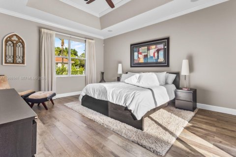 Villa ou maison à louer à Weston, Floride: 5 chambres, 320.14 m2 № 2027905 - photo 4