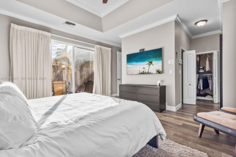 Villa ou maison à louer à Weston, Floride: 5 chambres, 320.14 m2 № 2027905 - photo 6