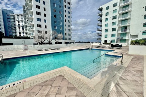 Condo in Hollywood, Florida, 2 bedrooms  № 2064987 - photo 30