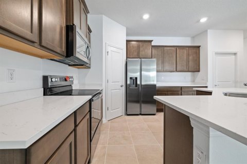 Villa ou maison à louer à Wesley Chapel, Floride: 3 chambres, 147.99 m2 № 2110966 - photo 7