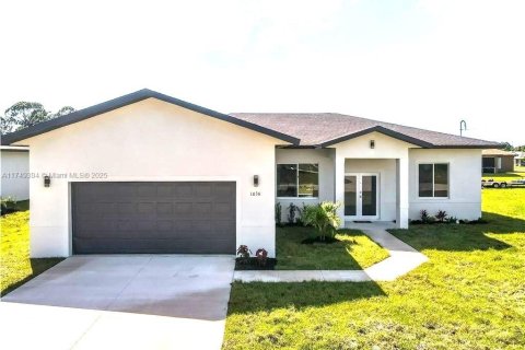 House in Lehigh Acres, Florida 3 bedrooms, 116.13 sq.m. № 1730303 - photo 1