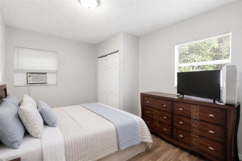 Villa ou maison à vendre à Tampa, Floride: 5 chambres, 173.91 m2 № 2321470 - photo 25